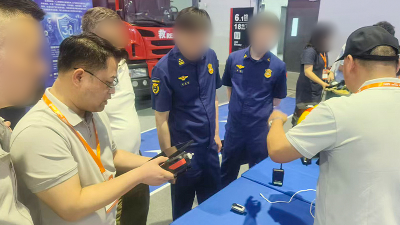 展会进行时｜长三角应急博览会第二日，凯长展位交流不断